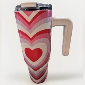 NWT Hydrapeak Voyager 32oz stainless steel tumbler Ltd Edition Hearts Valentines